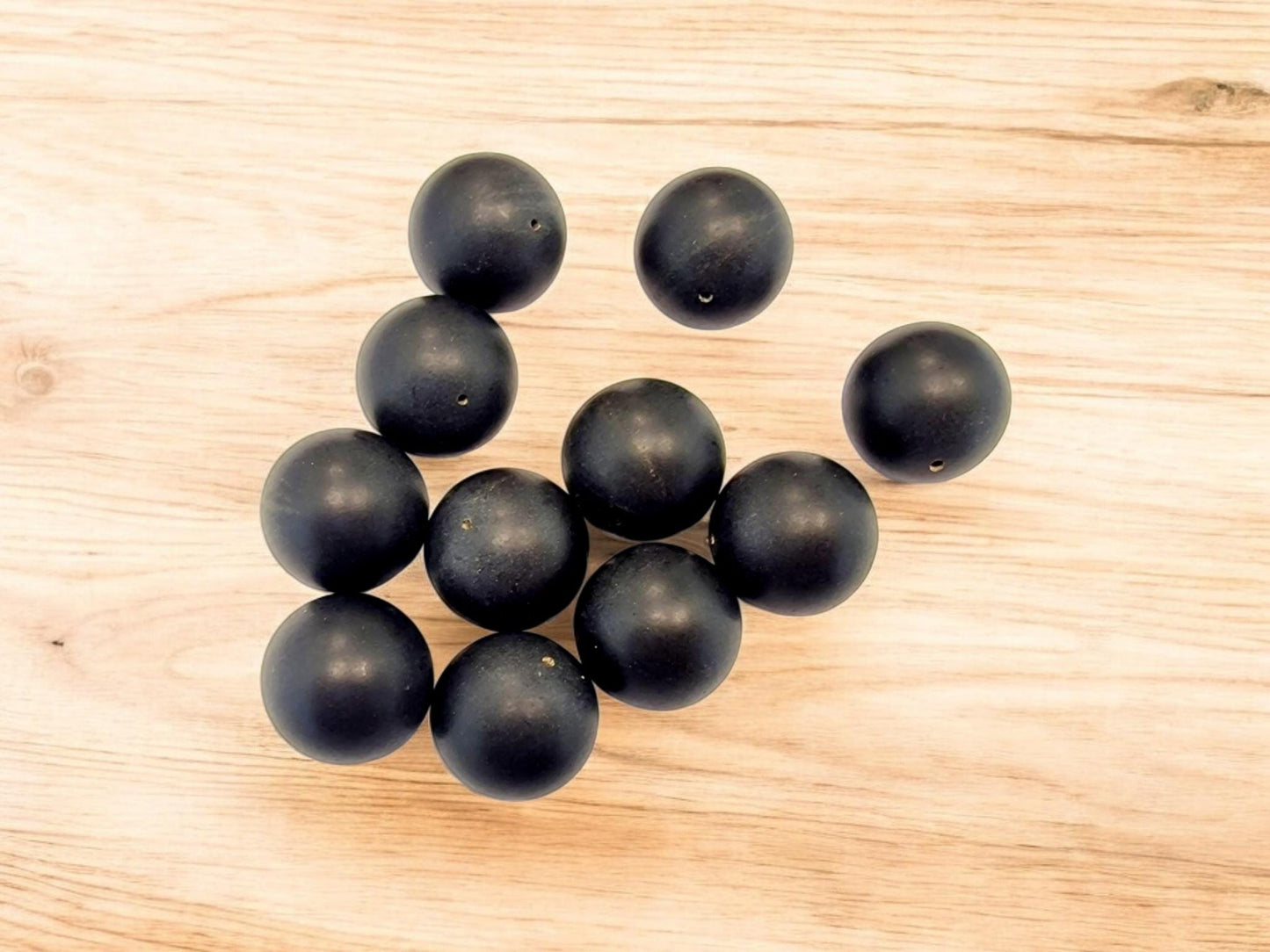 Baltic amber beads Raw Black color / Loose amber beads with hole / Beads size 21mm / Round shape pressed