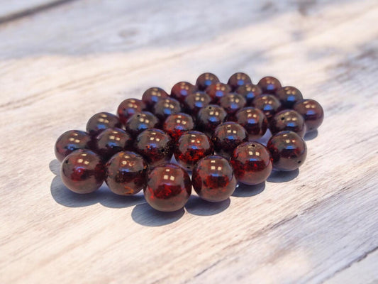 Polished Baltic Amber Beads: Dark Cognac Round Gemstone (5pcs)