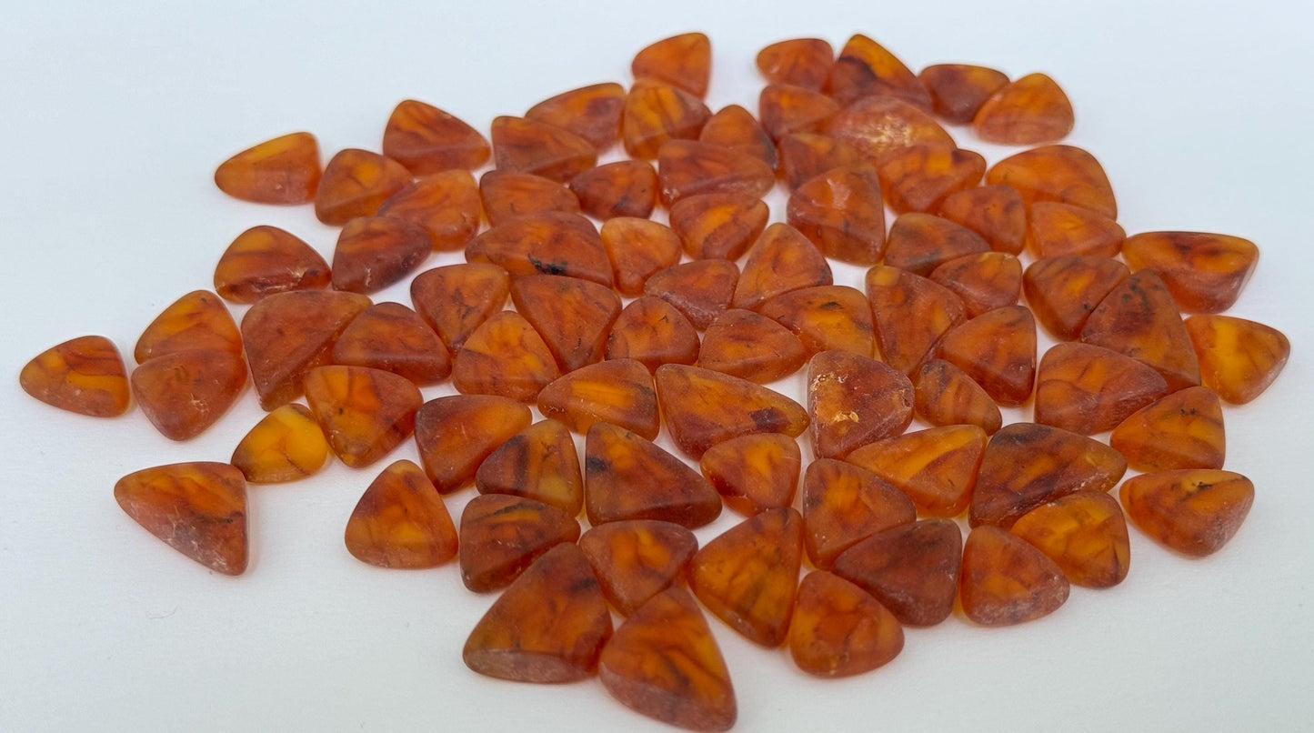 Genuine Natural Baltic Amber Stones Raw Cognoc Triangle 20pcs
