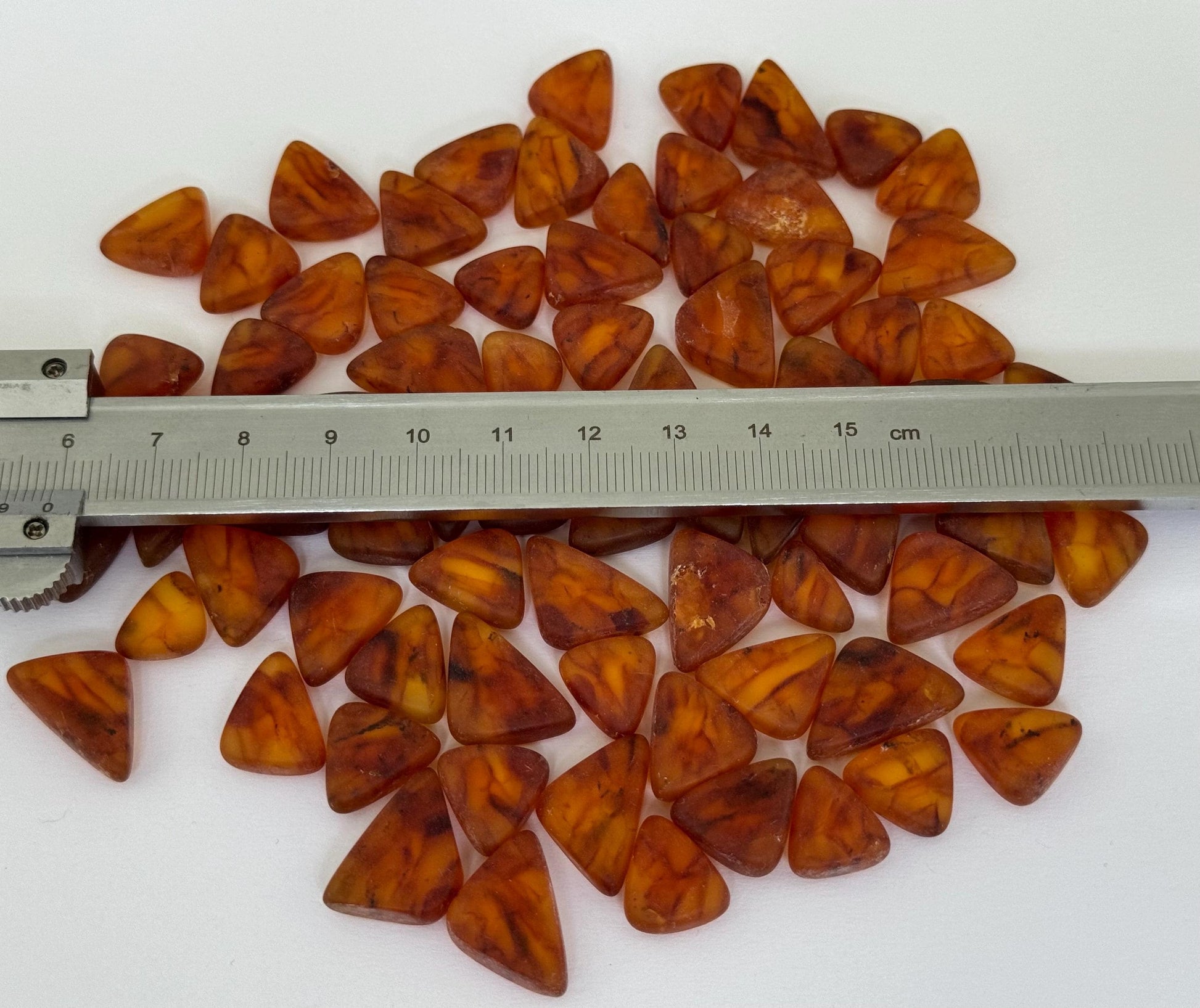 Genuine Natural Baltic Amber Stones Raw Cognoc Triangle 20pcs