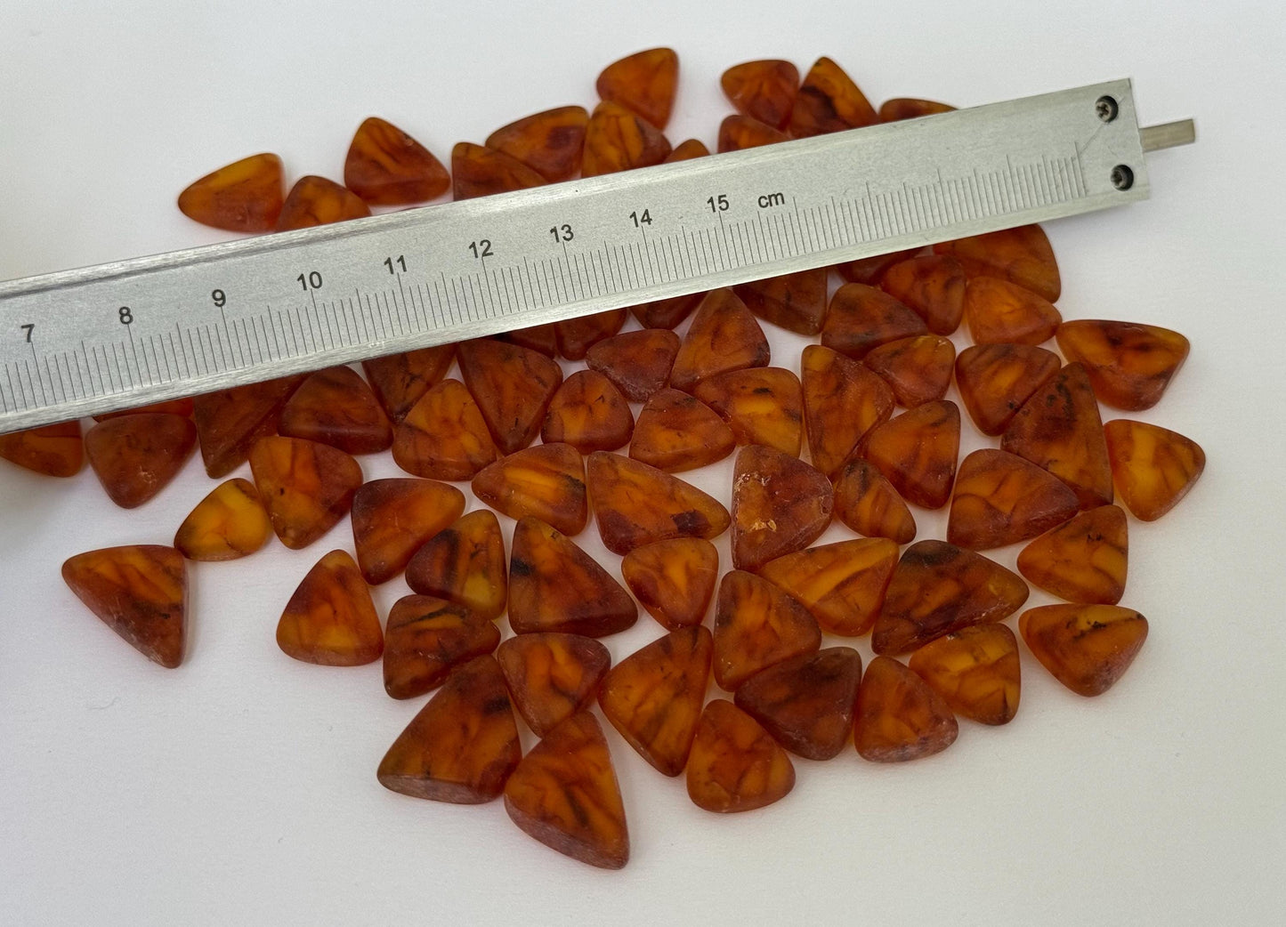 Genuine Natural Baltic Amber Stones Raw Cognoc Triangle 20pcs